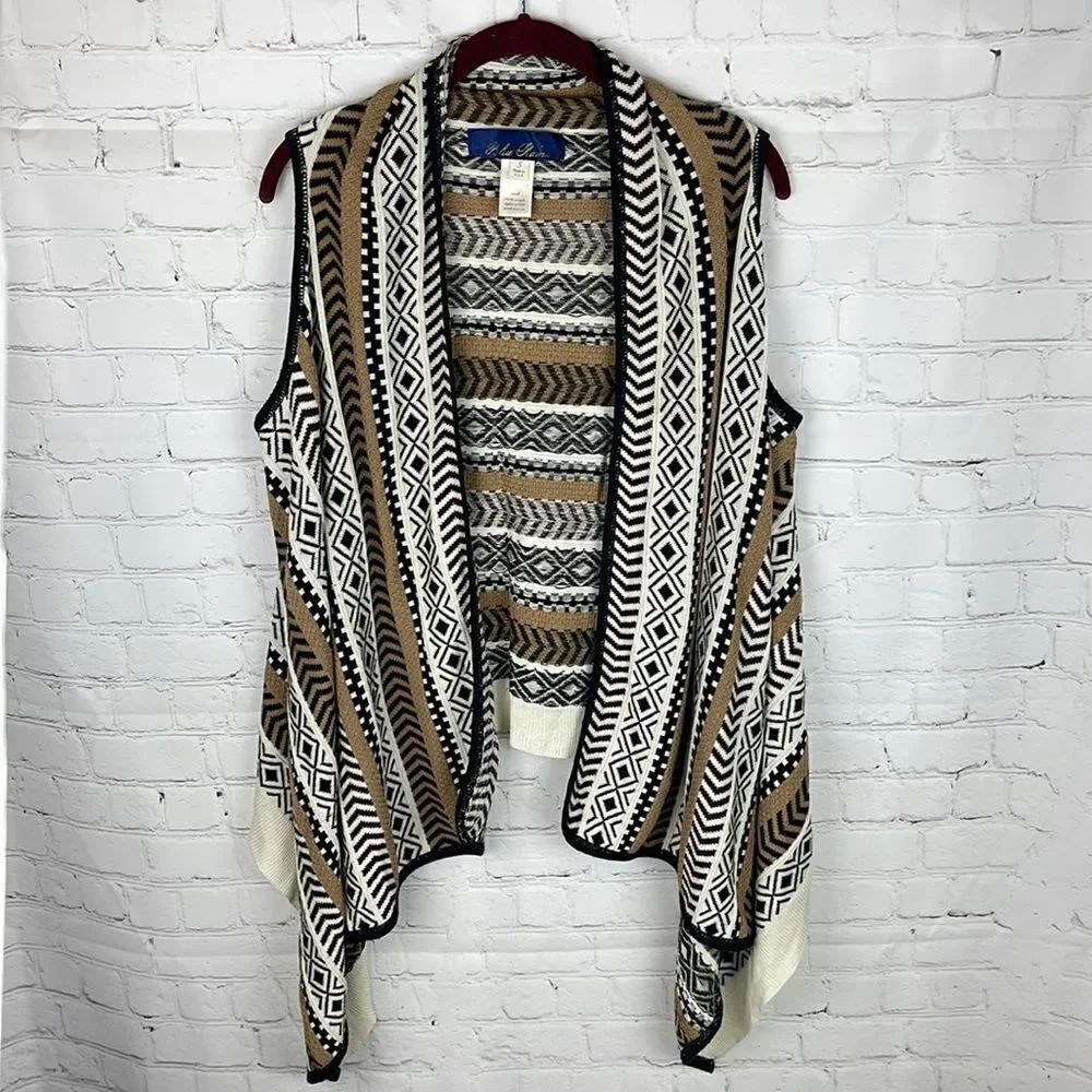 Blue Rain Black, Brown, and White Vest Size Small